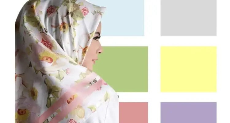 Trik Memilih Warna Jilbab